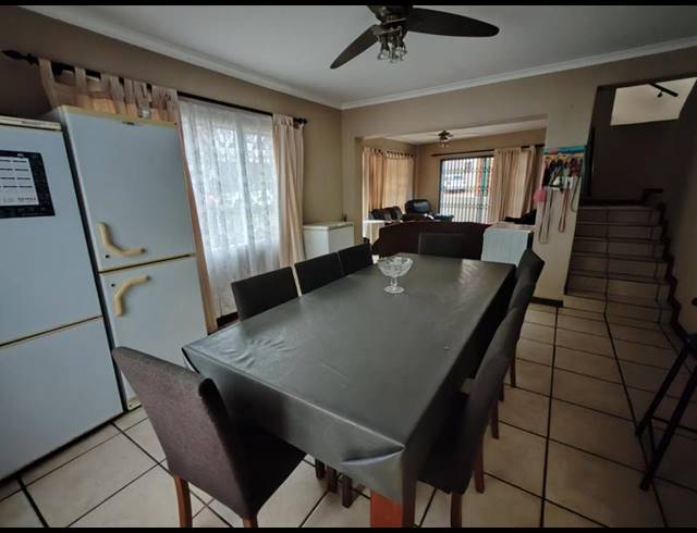 4 BEDROOM HOUSE FOR SALE IN MISTY BAY